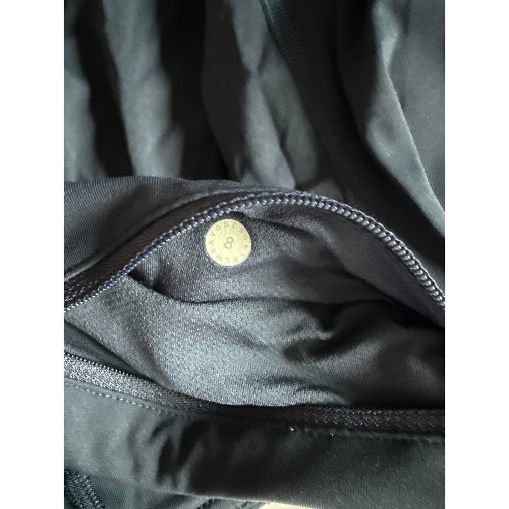 LULULEMON size 8 leggings NAVY - Picture 8 of 9